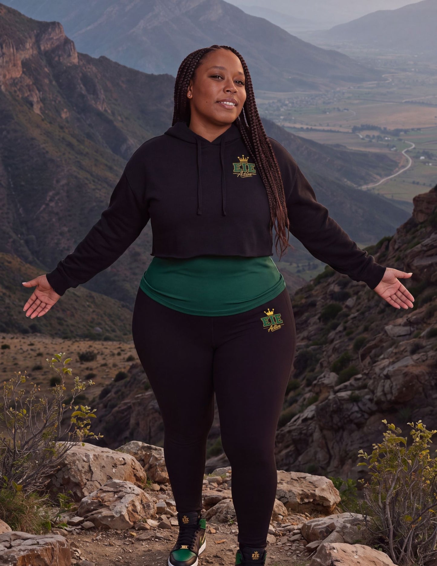 EIE Active™ Crowned Crop Hoodie